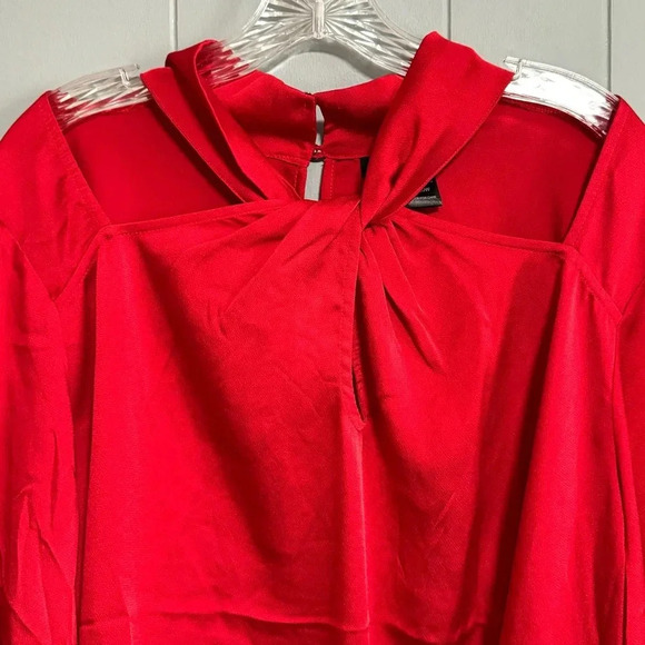 NWT ASHLEY STEWART Red Satiny Keyhole Twist Neck Blouse Cutouts Size 18/20 - Picture 3 of 8